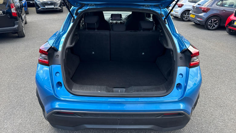 Nissan Juke 1.0 DiG-T 114 N-Connecta 5dr Petrol Hatchback